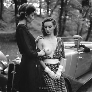 Sex Noir VI: The Peek