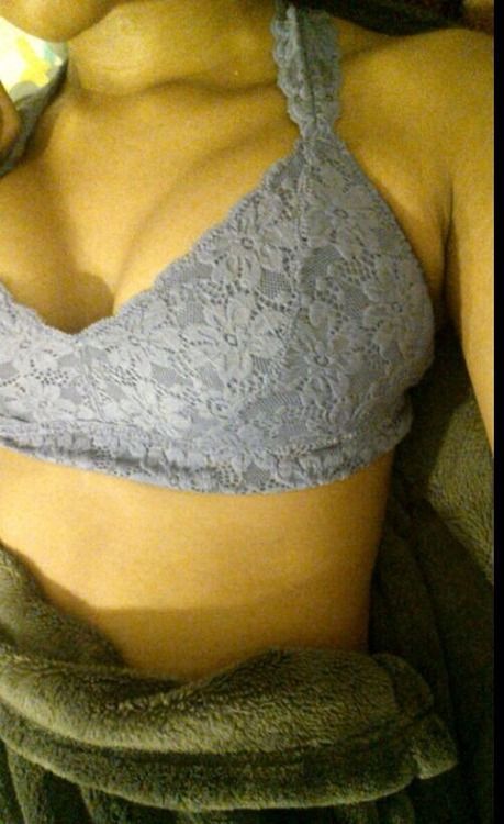 Reblog 
Thelegendofpussy.tumblr.com

This is such a hot...