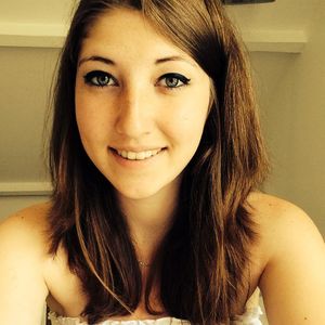 Gorgeous young amateur french petite teen