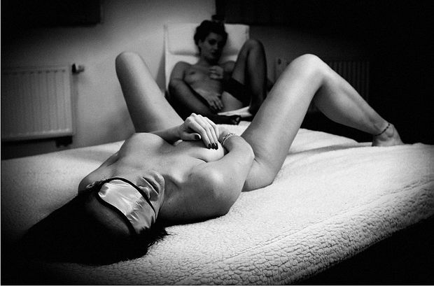 Hot Naked Girls Spread Pussy 236
