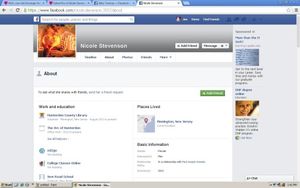 Reblog lovestheselfies: Submit your selfies to…