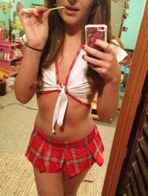 Reblog lovestheselfies: Submit your selfies to…