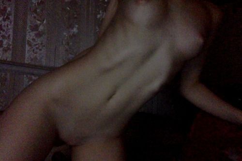 Reblog we-want-porn:
A beautiful submission little lady, thank...