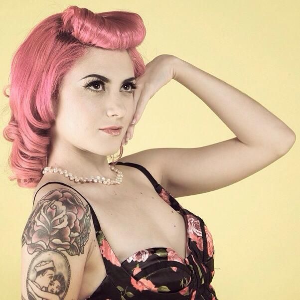 lovely & cute pinup babe :D