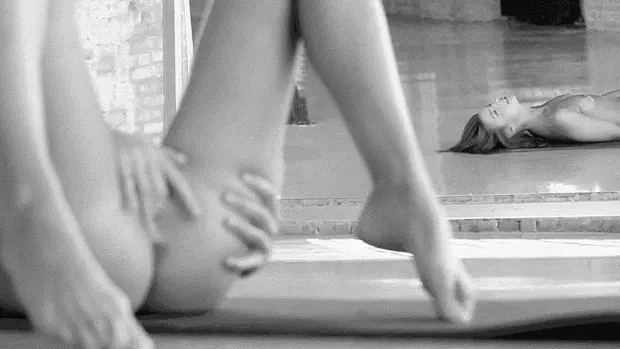 Teen laying on floor, fingering her pussy