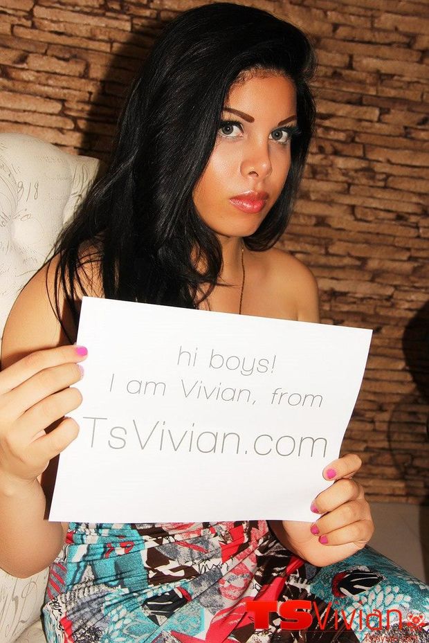 Tgirl Vivian Black flashing her big rack