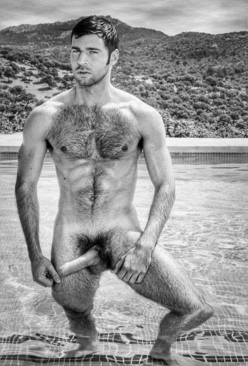 Reblog: furrytrade:
Follow both of my blogs @…