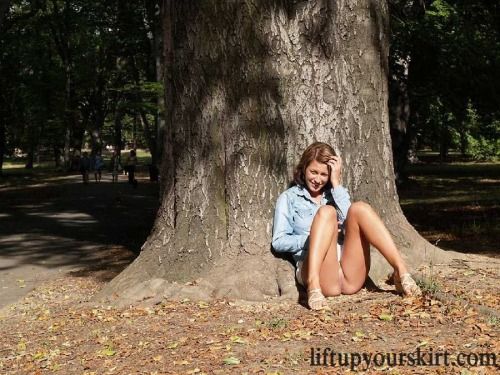 more upskirt