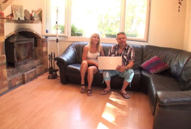 A Nancy  Franie une blonde de 37 ans se fait baiser devant son mari en casting