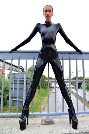 Keep your eyes at the road