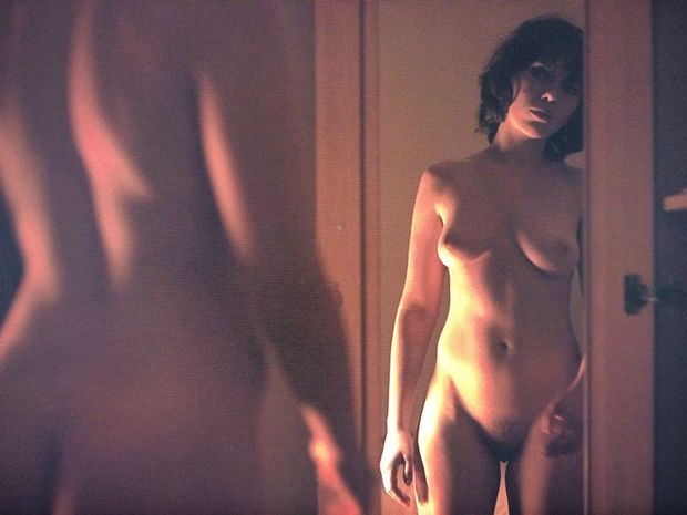 Top 10 Celebrity Nude Scenes Of 2014 .