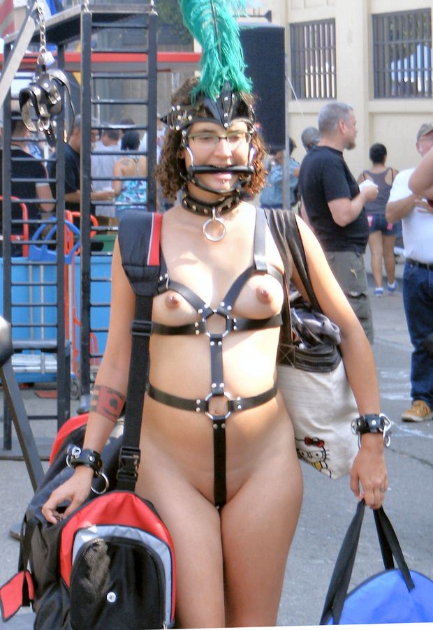 smooth fetish brunette exhibitionist