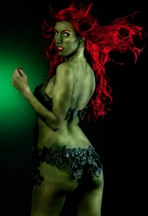 Tali xoxo as Poison Ivy (DC Comics)