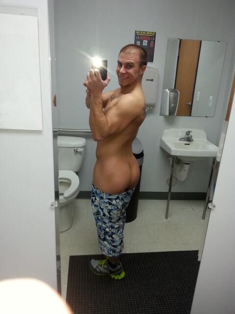 Eli Hunter (aka Shawn Morfitt) - gay porn star