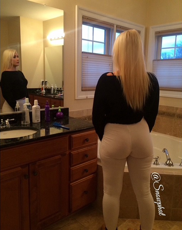 This girl has a massive whooty strictly for the big booty lovers