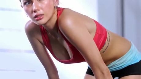 Ellen Adarna Exercise Video