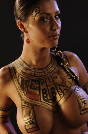 stephanie-arias-columbian-egyptian