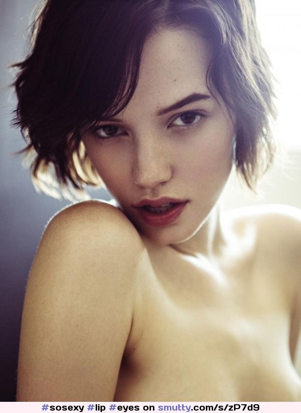 Short hair red lips