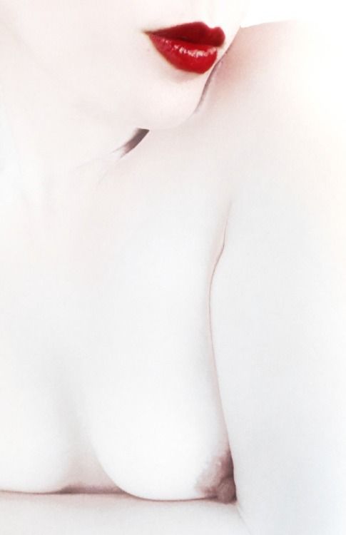 cool big bang theory boobs love