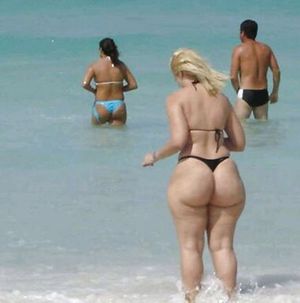 Blondy's Humongous Ass