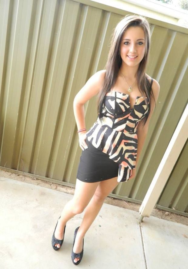 Gorgeous babe