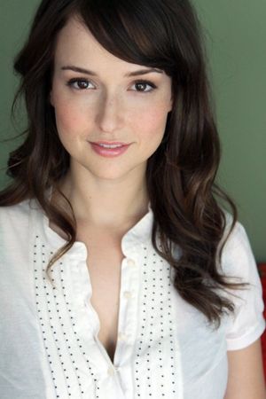 Milana Vayntrub