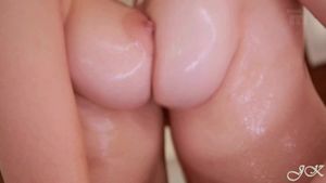 hforgif: HとJ 業界最高のくびれ巨乳共演 木下あずみ JULIA