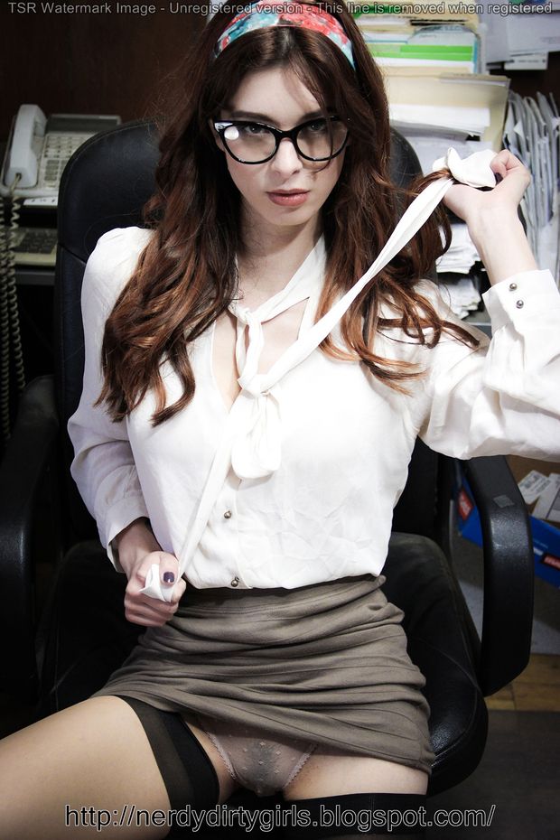 Sexy Nerdy Secretary Flashes Pussy Upskirt