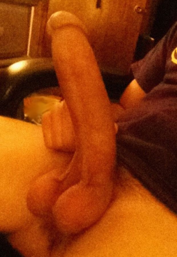 Pendejo with huge balls