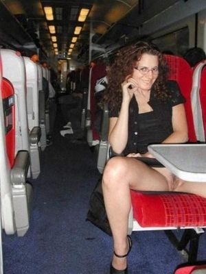 Gorgeous MILF Caught in The Wild