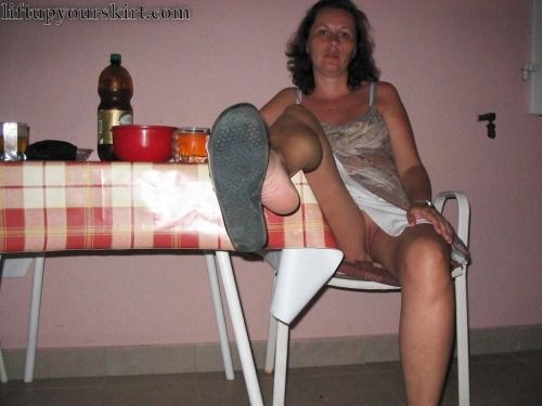 more upskirt
