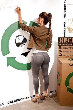 Sexy Models And Cover Girl 10597z