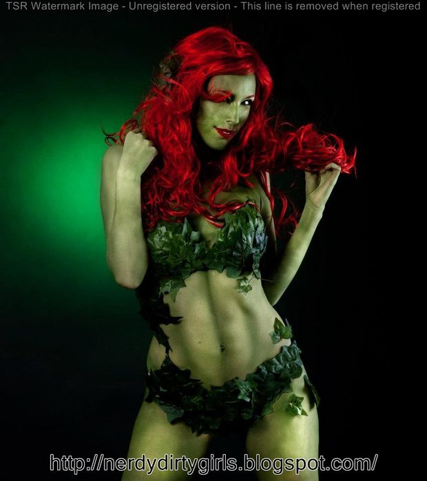 Batman - Sexy Cosplayer Poses as Poison Ivy