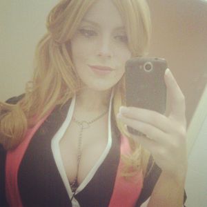 rangiku mirror selfie