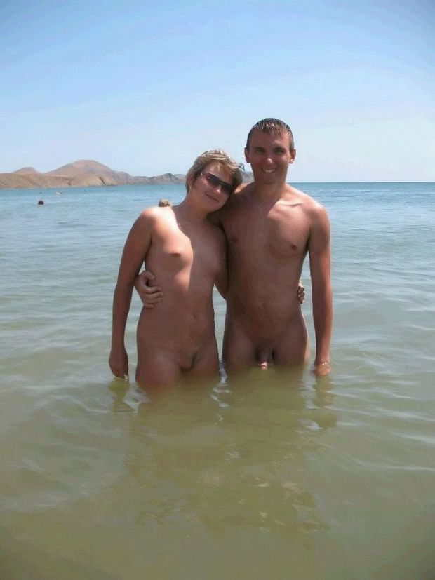 a neat landing strip to guide in his tightly cut cock