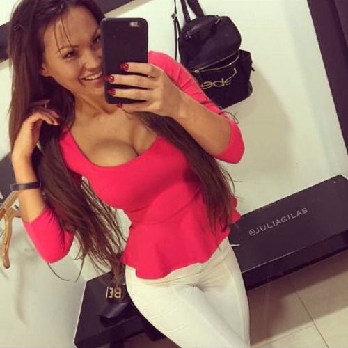 @xoxoalenapo via selfshotmag: