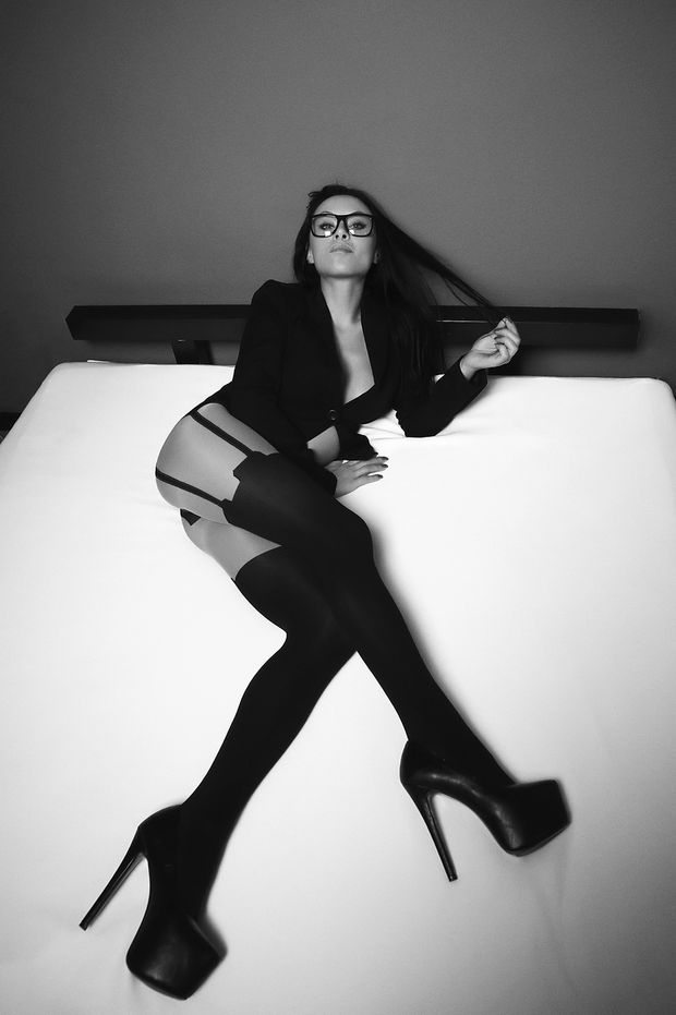 Hot Long Long Sexy Legs In High Heel Shoes 047