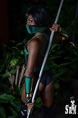 Maki Roll as Jade
