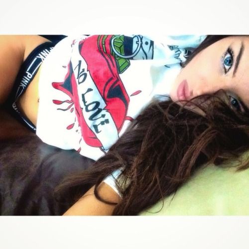 @jaimielynnfitness (via selfshotmag):
Shoutout to the hometown...