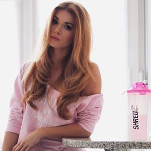 @pamela_rf (via selfshotmag): Just got back home