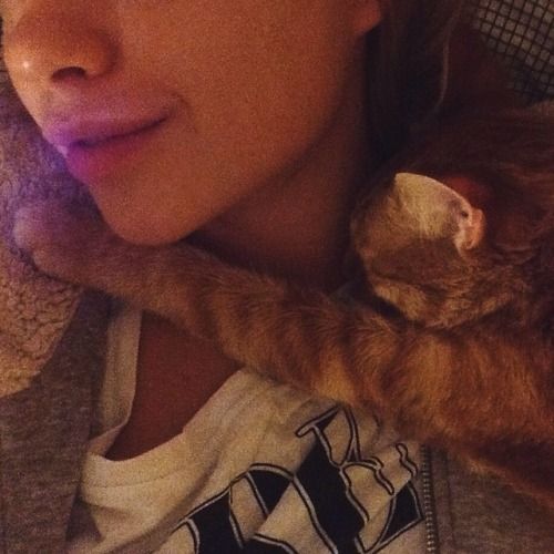 @leramartova (via selfshotmag): немного о том, как мы спим....