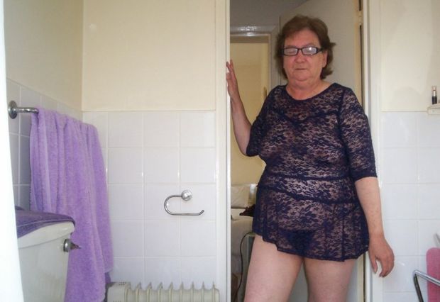 mature granny dressed for sex