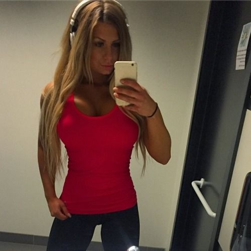 @jellydevote (via selfshotmag):
Let’s go and destroy that body