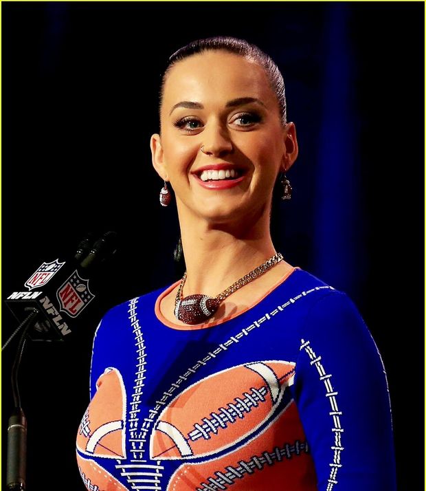 Katy Perry's football tits!
