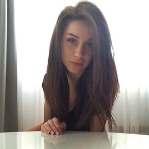 @olgachocolate via selfshotmag: