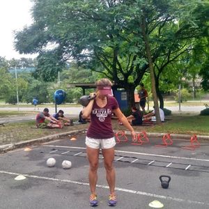 @thais_health (via selfshotmag): Bommm diaaaaa