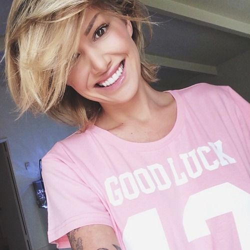 @miss_tina_louise (via selfshotmag):
..your greatness is not...