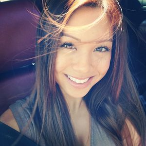 Cute Hot Sexy Latinas Shake That Cute Ass 702