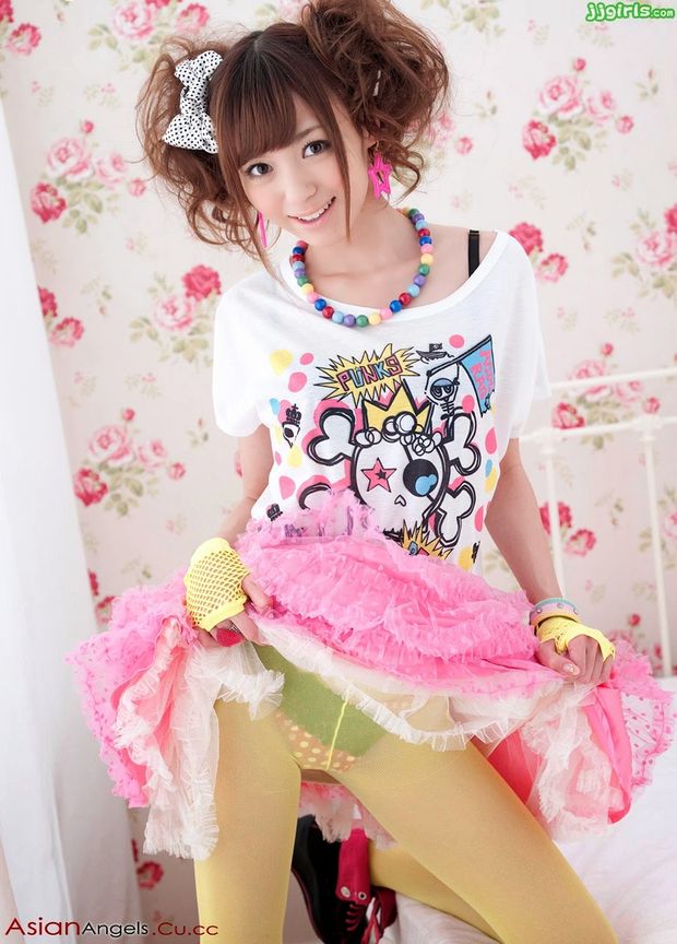 Japanese Cute AV Idol Aino Kishi Photo Gallery - Click Website For Full Gallery