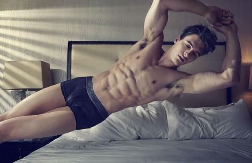 Reblog: hommemodels:

Matthew Terry for Elle Men China